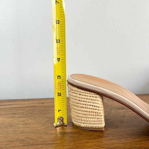 EUC Le Mogador Size 39 (Size 9) • Tan Jute Lapa Mule Slides Tuckernuck. - Picture 7 of 7